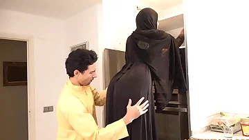 Razia sister-in-law got her burdock and duboor smooched from Suraj Bhaiya on the day of Dussehra.