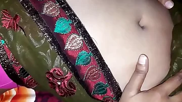 Desi youthful wife's first-ever smooch