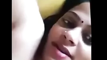 desi mallu aunty fingerblasting and displaying milk cans whatsapp seep movie