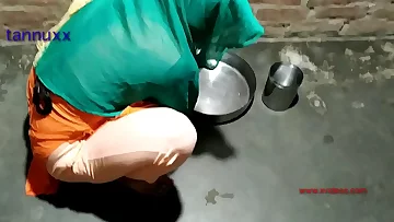 The settlement done by the proprietor of the building to the maid of the building