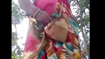 Desi Roshni bhabhi demonstrating her stuff