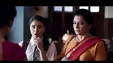 Eagerness story vignette Kiara advani scorching bosom