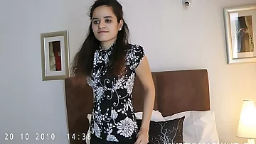 Indian Cutie Jasmine Unwrapping Demonstrate From Her Room