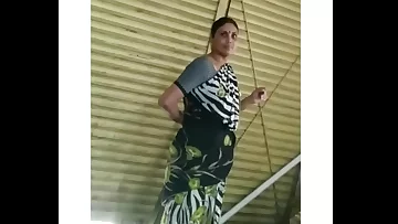 Timepass with splendid neighbour aunty