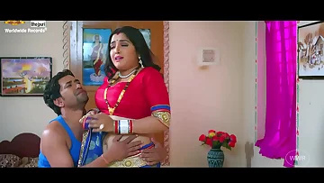 Indian aunty super-hot belly button bhojpuri song