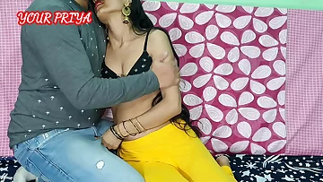 जवान भाभी ने पड़ोस के आदमी से अपनी चूत मरवा के अपनी हवस बुझाई &vert; साफ़ हिंदी आवाज में &vert;