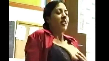 Indian Assistant Deepthroating And Tearing up