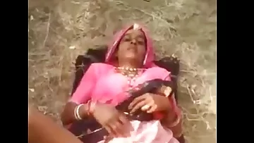 village bhabhi outdoor mms