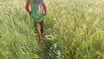 Indian Village Bhabhi Romping Outdoor Fuck-a-thon In Hindi