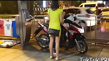 Petite doll luvs truly super-fucking-hot romp with a random chap