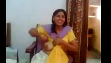 Bhabhi Demonstrating Knockers To Devar