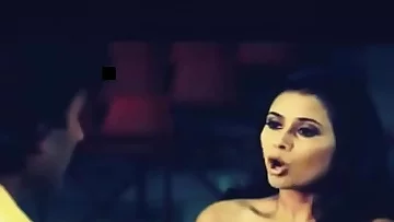 Indian Actress Rani Mukerji Naked XXL funbags Revealed in Indian Flick